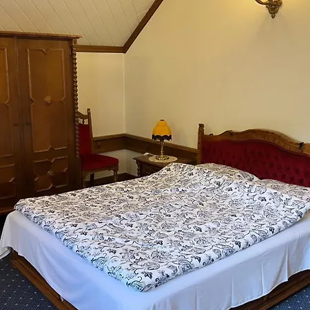 Gasthof Veszpremvoelgyi Kuria 3*