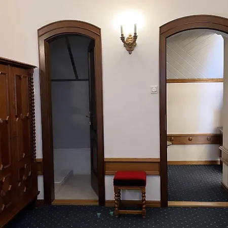 Veszpremvoelgyi Kuria